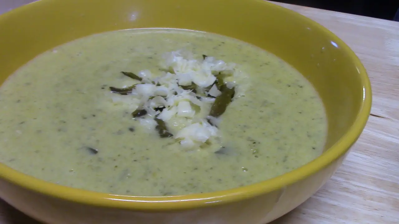 White Cheddar and Roasted Poblano Soup