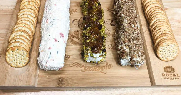 Garlic Roasted Pepper Cheese Log