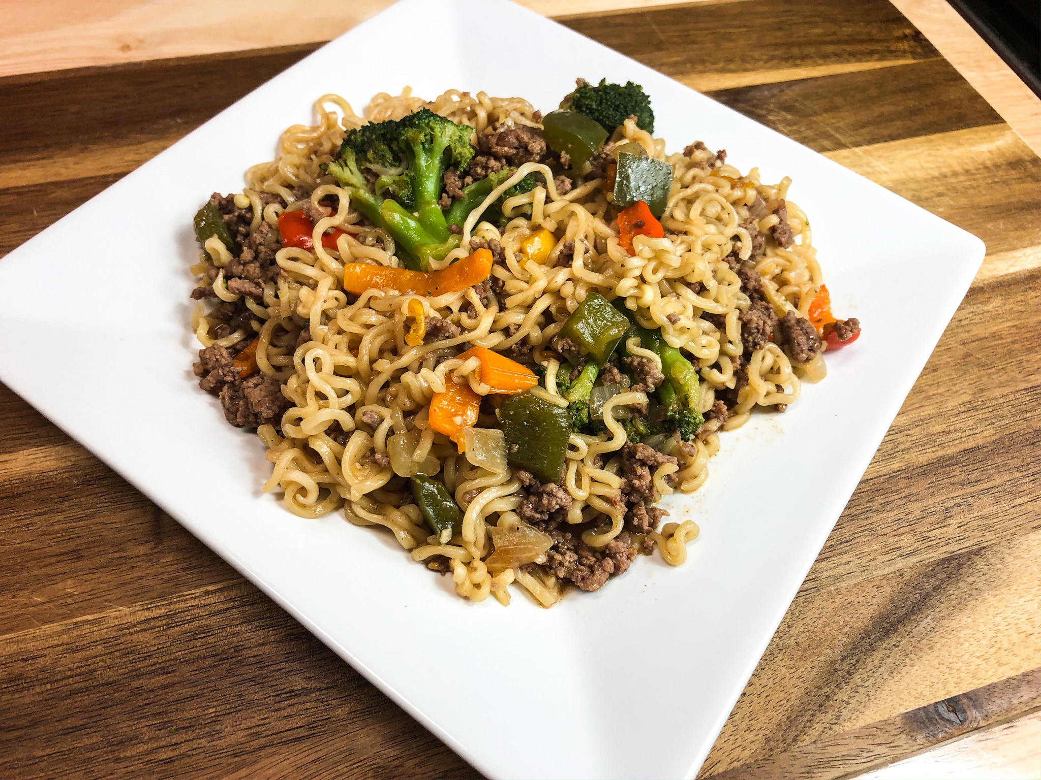 One Pan Beef Ramen Stir Fry · Easy Family Recipes