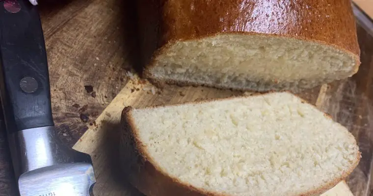 Easy Homemade White Bread