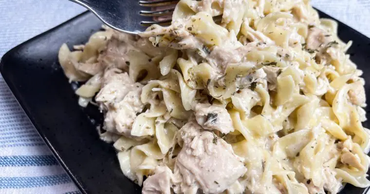 Slow Cooker Creamy Italian Chicken & Pasta