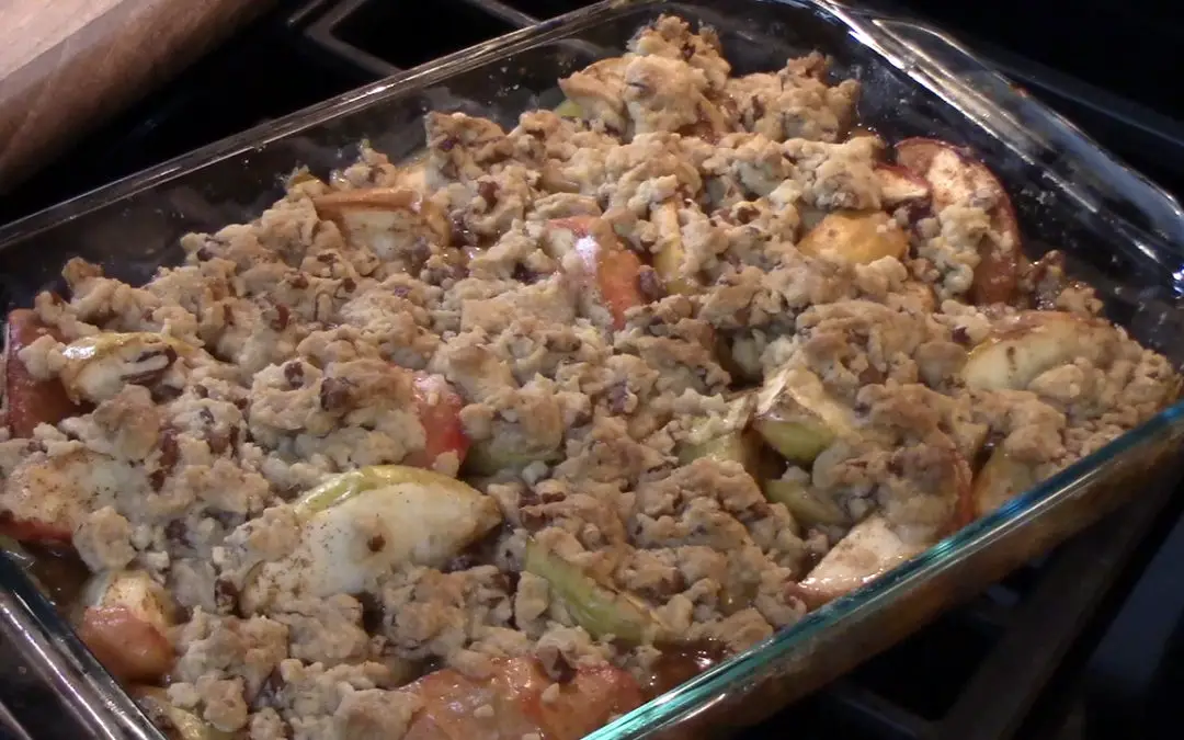 Old Fashioned Apple Crumble