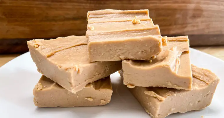 Easiest 2 Ingredient Fudge