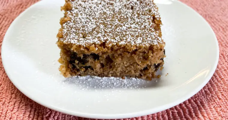 Old Fashioned Apple Sauce Cake