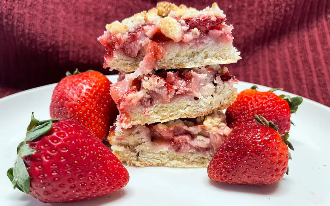Strawberry Crumble Bars