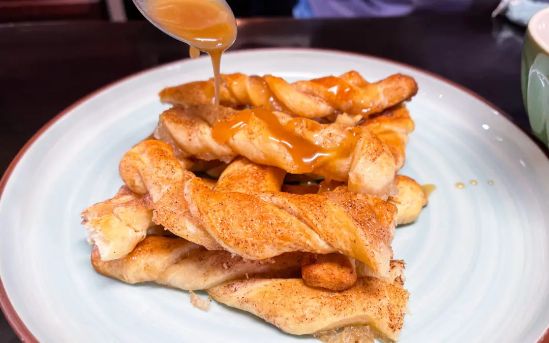 Apple Pie Twists