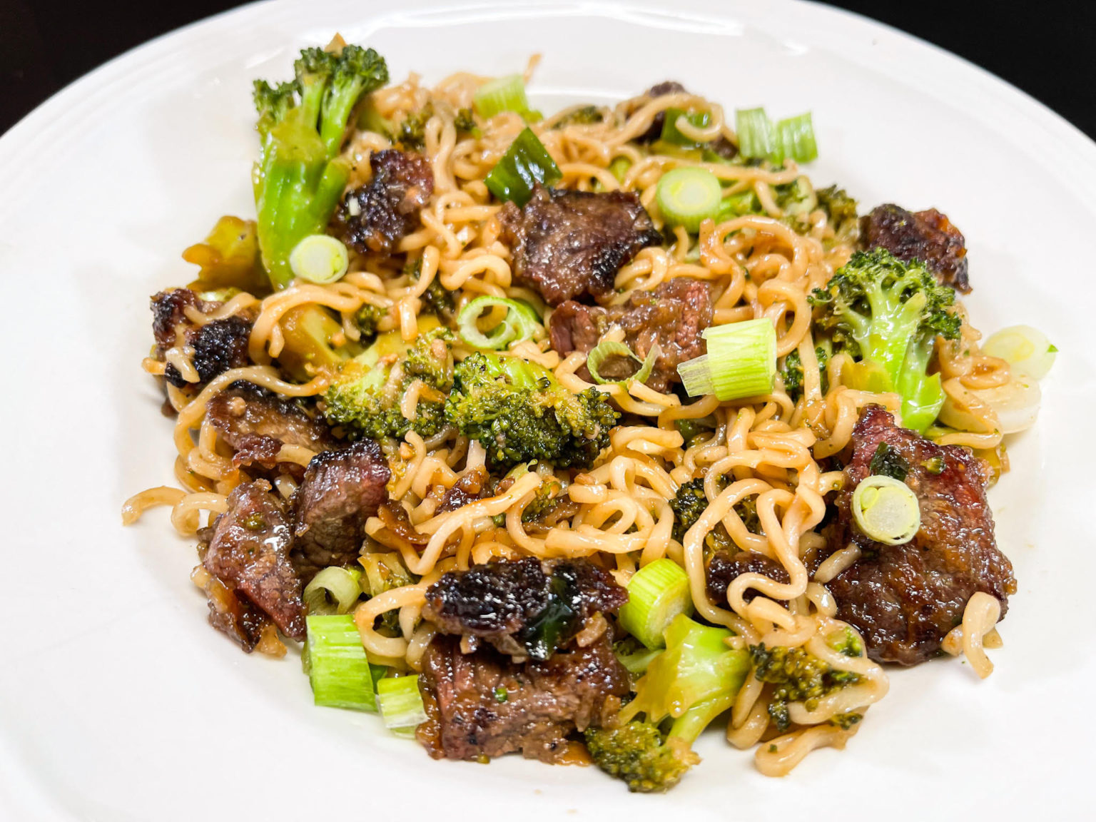 Skillet Beef & Broccoli Ramen Catherine's Plates