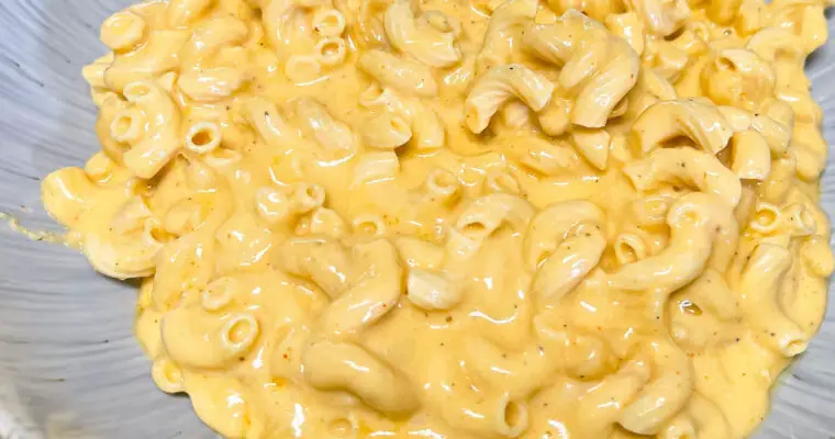 Creamy Slow Cooker Mac & Cheese (No Boil Pasta)