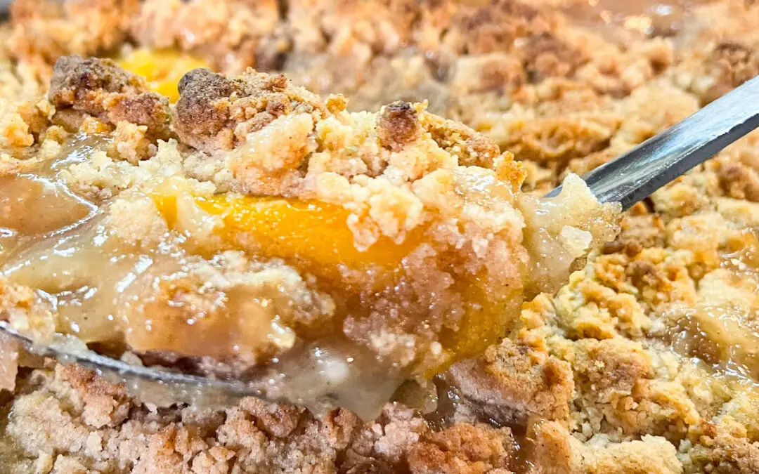 Easy Peach Cobbler Using Canned Peaches