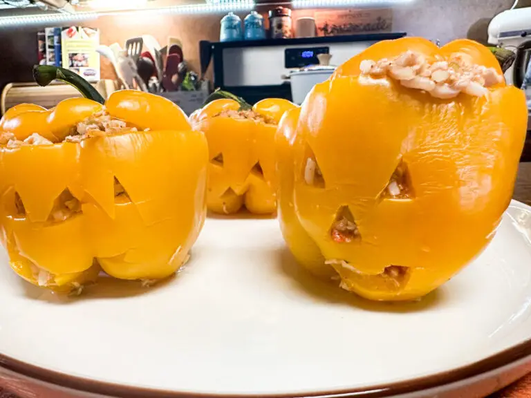 Jack-O-Lantern Stuffed Bell Peppers – Catherine's Plates