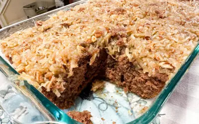 Easy GERMAN CHOCOLATE POKE CAKE