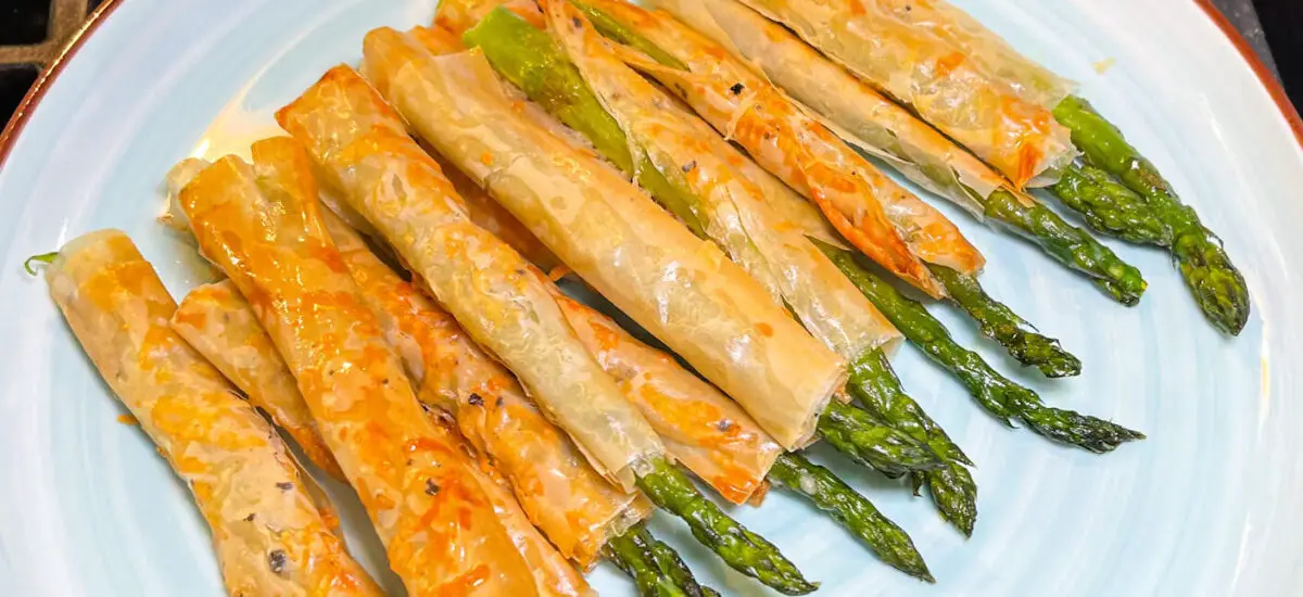 Phyllo Wrapped Asparagus Fingers