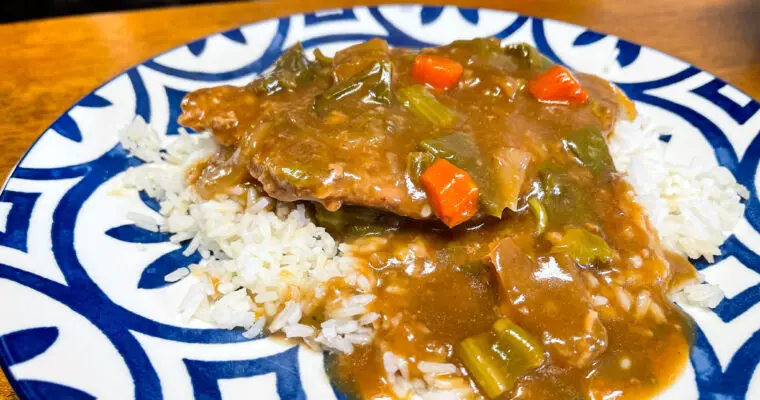 Gravy Smothered Cube Steak in Slow Cooker