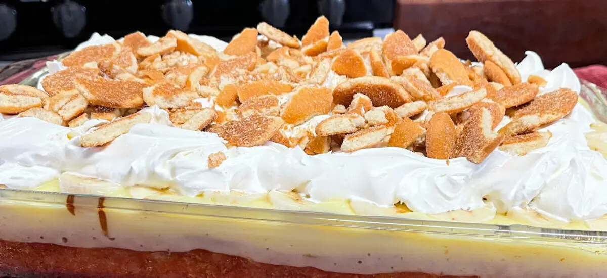 Banana Pudding Poke Cake