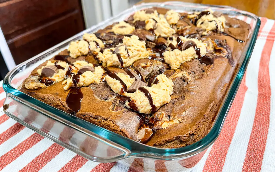 Peanut Butter Cup Earthquake Cake
