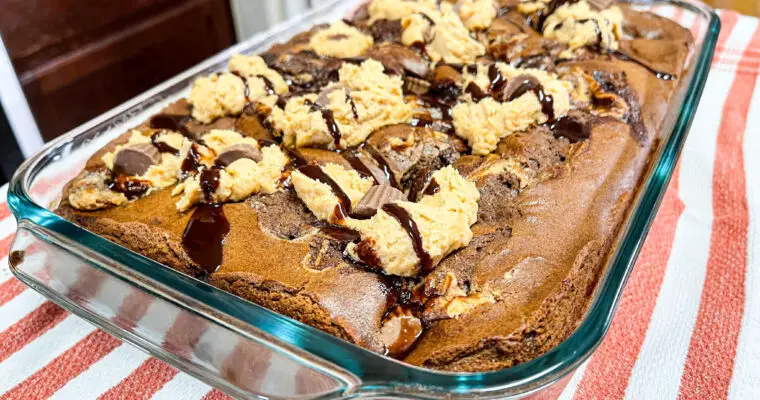 Peanut Butter Cup Earthquake Cake