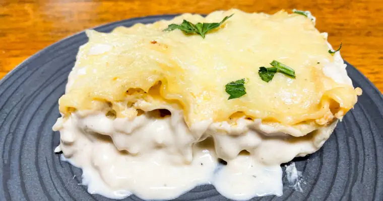 Creamy Chicken Alfredo Lasagna Roll Ups