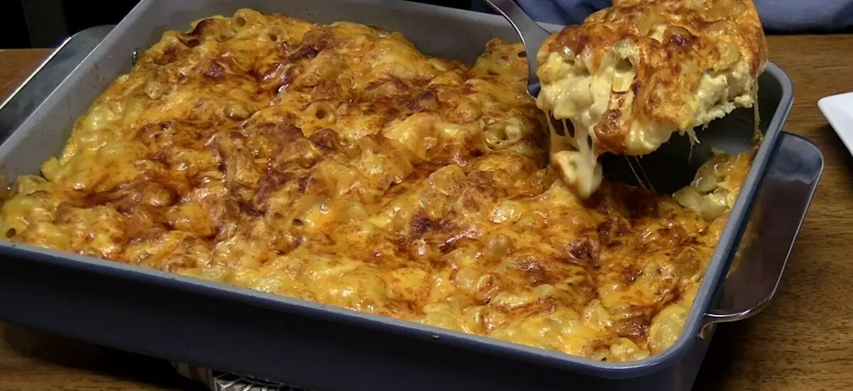 Baked Creamy Mac & Cheese