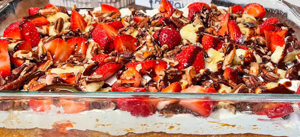 Banana Split Dump Cake
