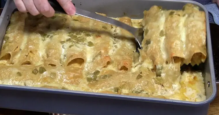 Creamy Chicken Enchiladas (Low Carb)