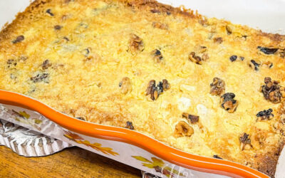 Apple Pie Dump Cake (3 Ingredient Magic Cake)
