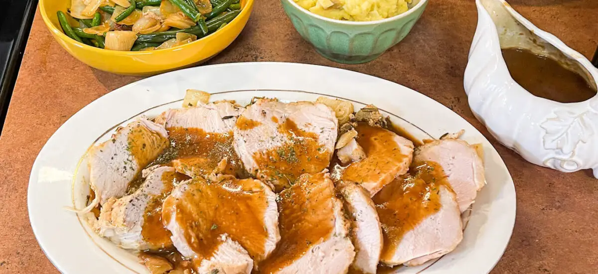 Crockpot Thanksgiving Turkey with Gravy