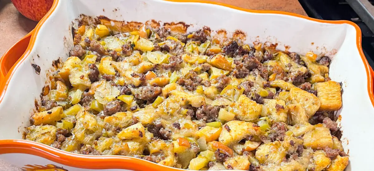 SAUSAGE & APPLE STUFFING