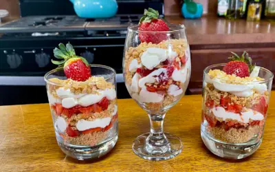 No Bake Cheesecake Parfaits