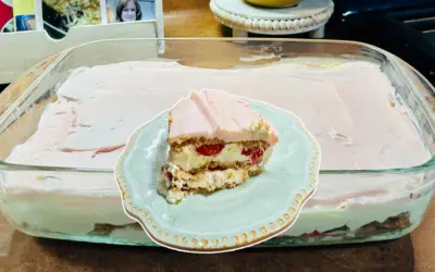 Strawberry Eclair No Bake Cake
