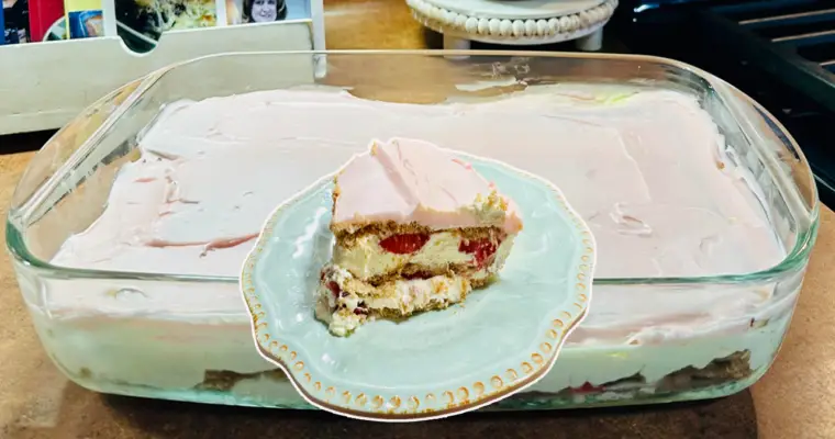 Strawberry Eclair No Bake Cake