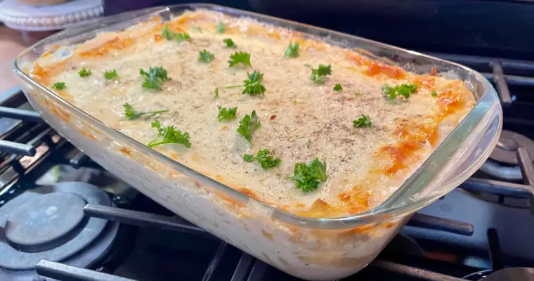 Creamy Chicken Alfredo Lasagna