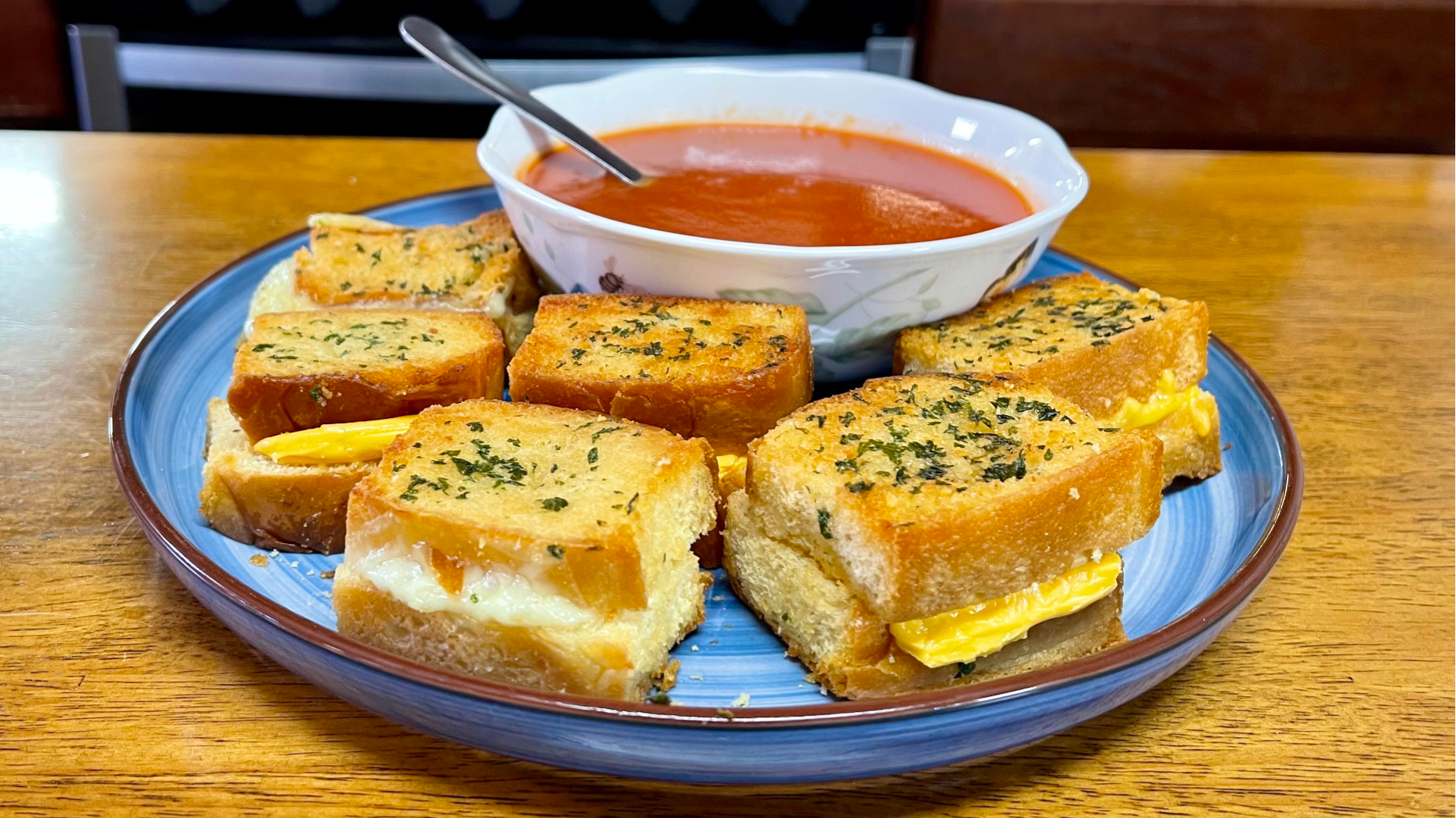 King’s Hawaiian Rolls Mini Grilled Cheese