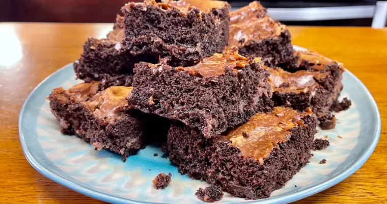 Gooey Chocolate Butter Cake Bars