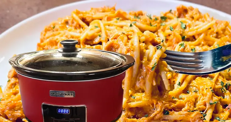 Slow Cooker Chicken Taco Spaghetti