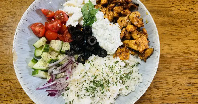 Easy Greek Style Chicken Bowl
